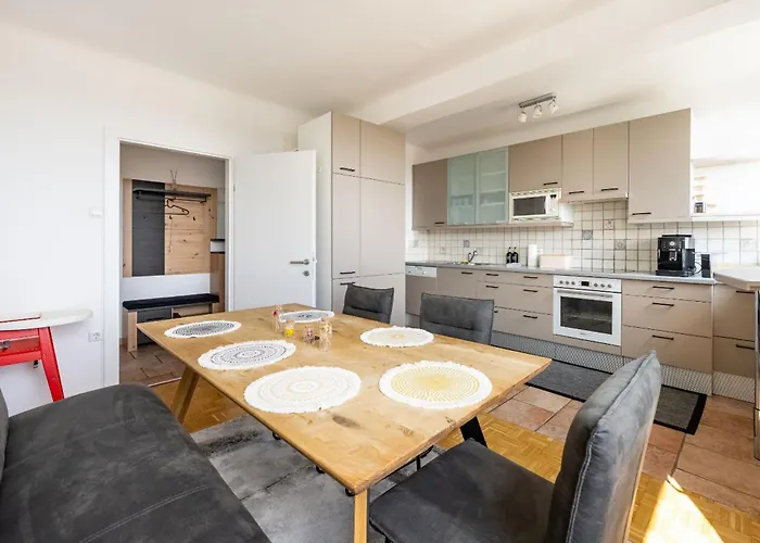 Tamliving Zentrum Luxus Parken Messe Wifi Traumaussicht Sunrise&sunset גראץ